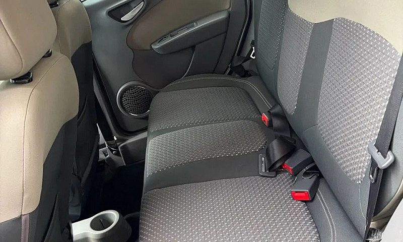 Fiat Grand Siena Ess...