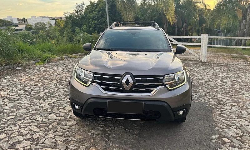 Renault Duster Iconi...