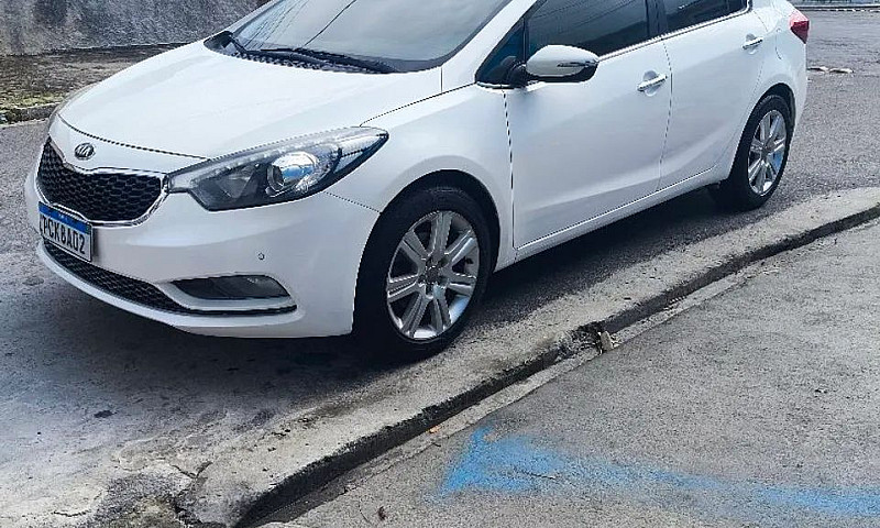 Kia Motors Cerato 1....