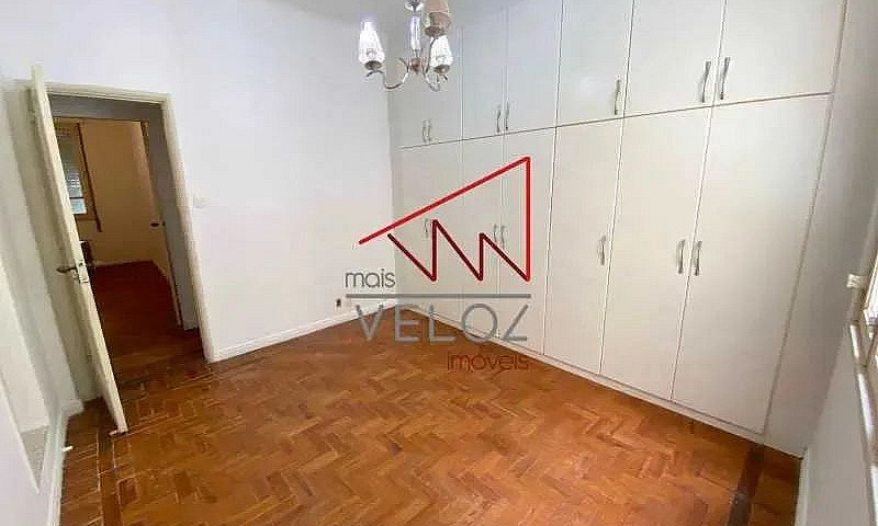 Apartamento-À Venda-...
