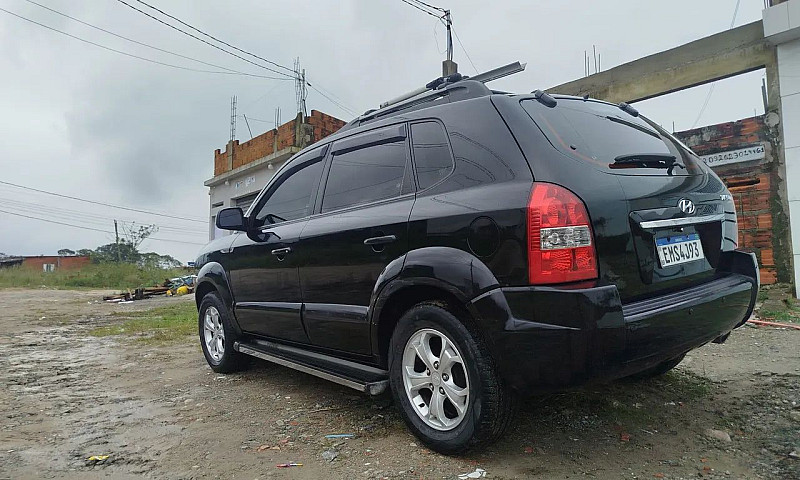 Hyundai Tucson 2.0 1...