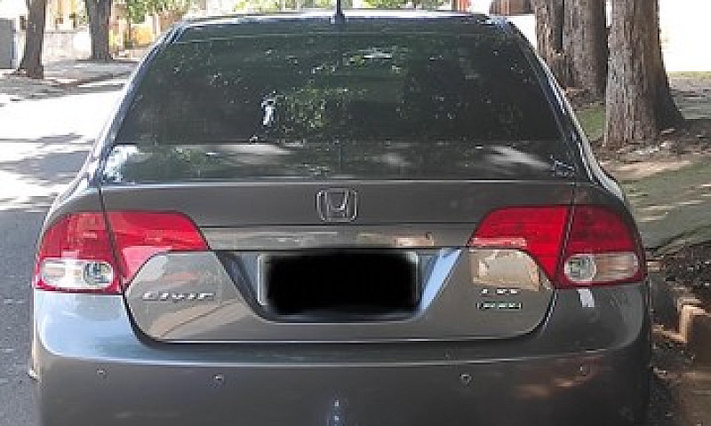 Honda Civic 1.8...