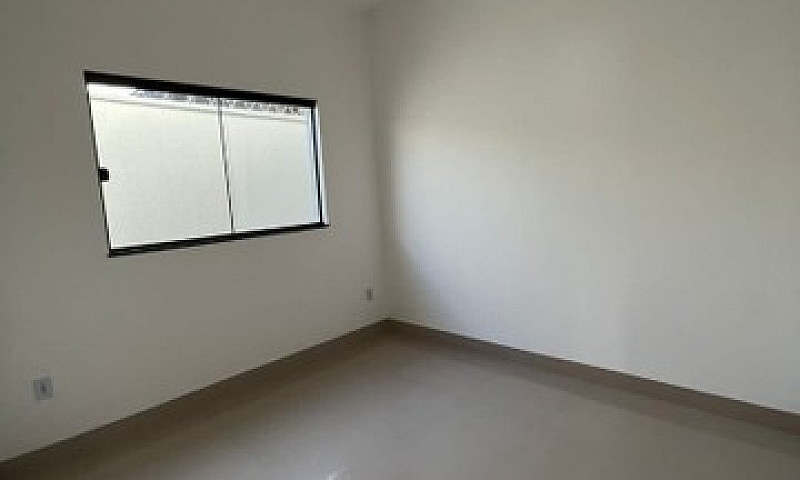 Casa Com 3 Dormitóri...