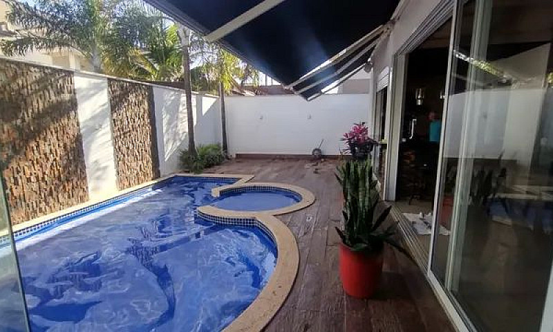 Casa De Condomínio P...