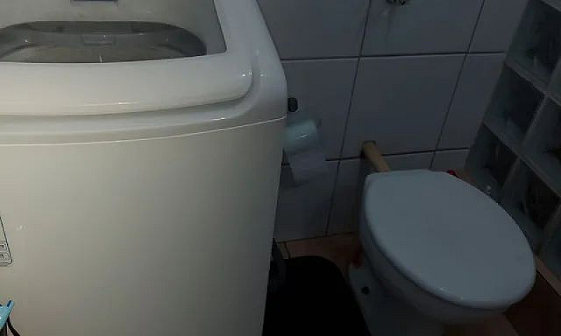 Alugo Pequeno Aparta...