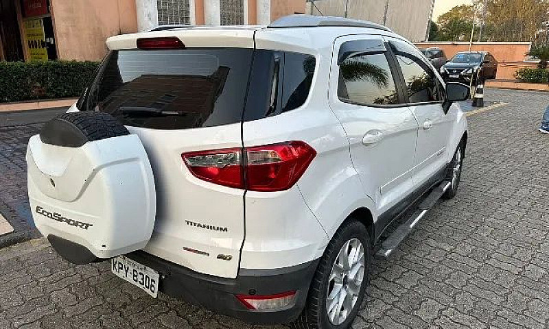 Ford Ecosport Titani...