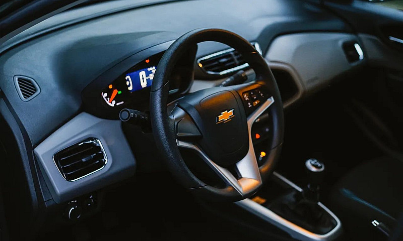 Chevrolet Onix Hatch...