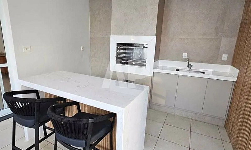 Casa Com 4 Dormitóri...