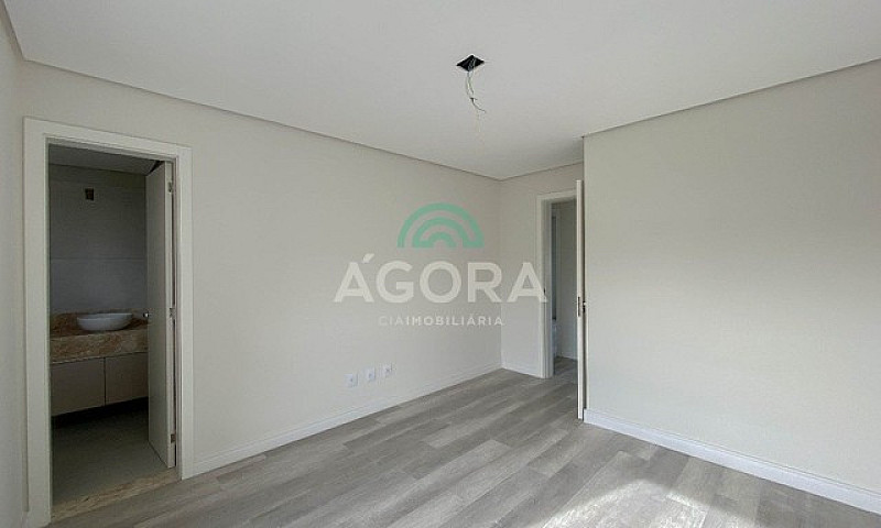 Sobrado Triplex De 3...