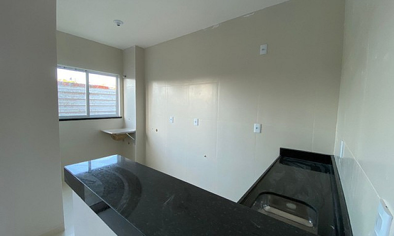 Apartamento Com Três...