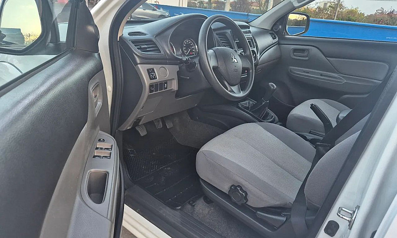 L200 Triton Sport Gl...