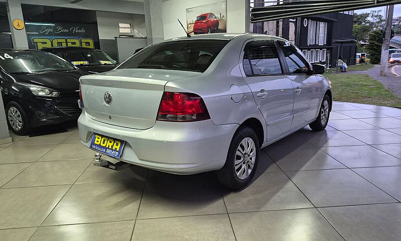 Volkswagen Voyage 1....