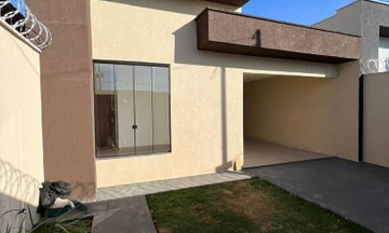 Casa Com 3 Dormitóri...
