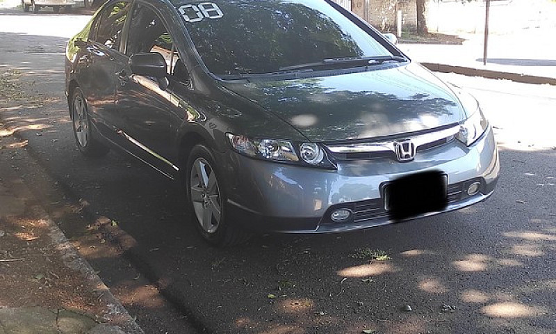 Honda Civic 1.8...