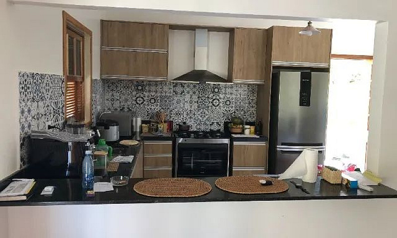 Casa Em Cova De Onça...