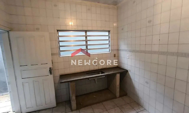 Casa Em Rua Cantora ...