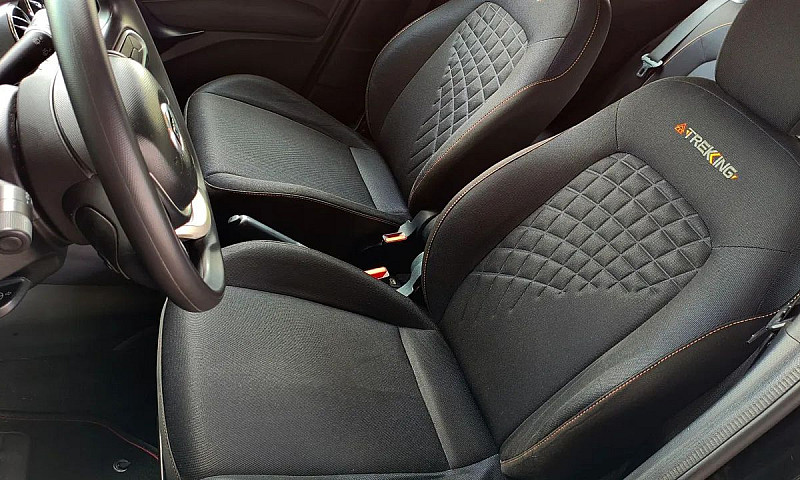 Fiat Argo Trekking 1...