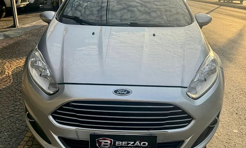 Ford Fiesta Se 1.6 8...