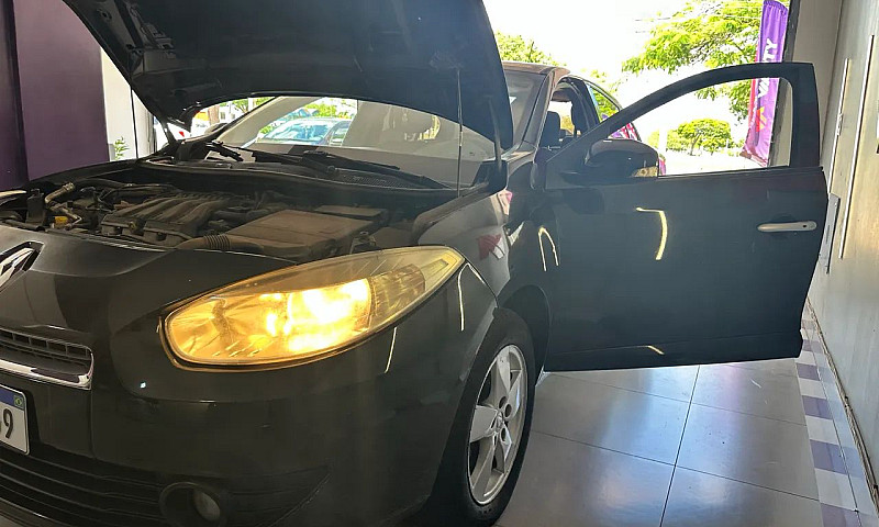 Renault Fluence Sed....