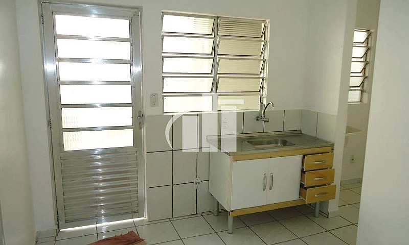 Casa Com 25 M² Tipo ...