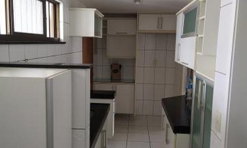 Apto Com 3 Quartos _...
