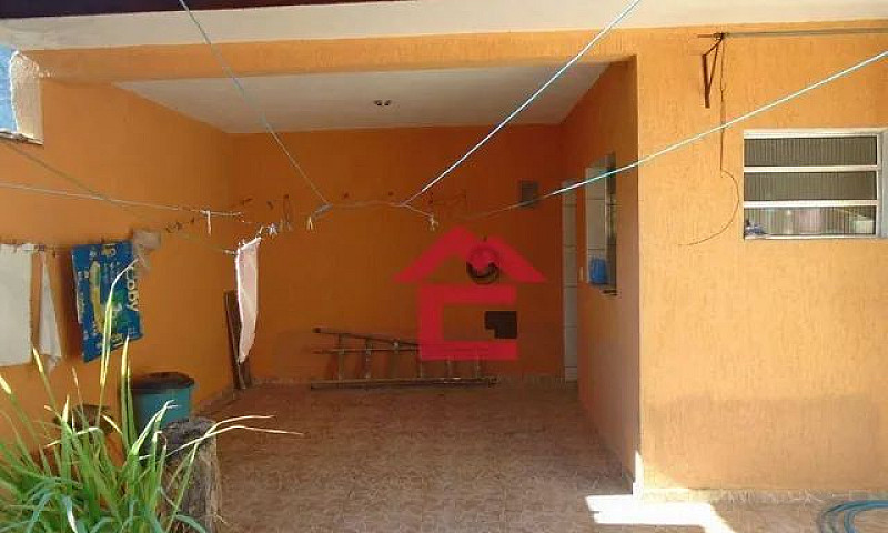 Casa Com 3 Dormitóri...