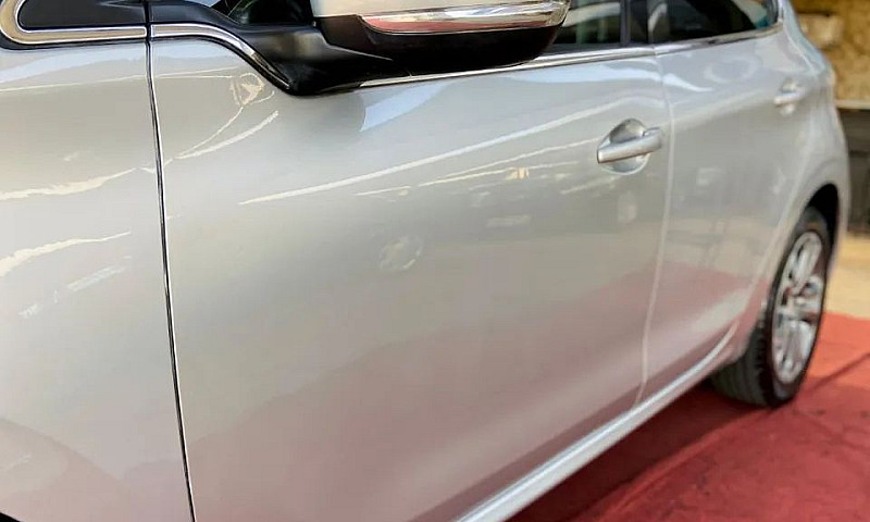 Peugeot 208 Griffe 1...