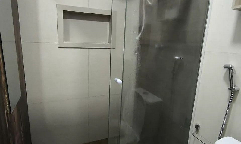 Aluga-Se Loft Mobili...