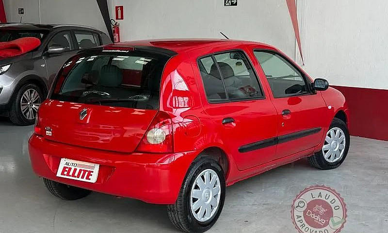 Renault Clio Cam1016...