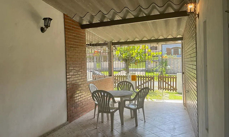 Casa Em Iguabinha...