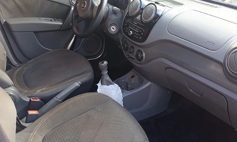 Fiat Palio Attractiv...
