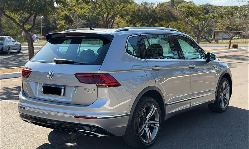 Volkswagen Tiguan Al...