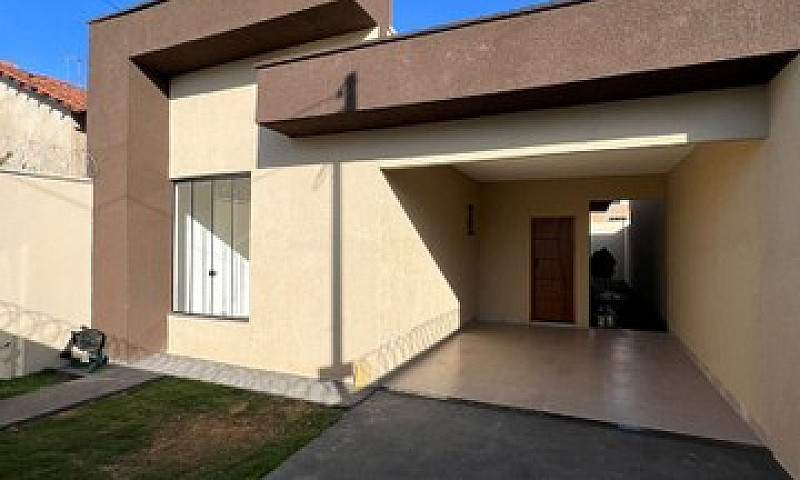 Casa Com 3 Dormitóri...