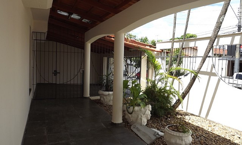 Casa Para Locação De...