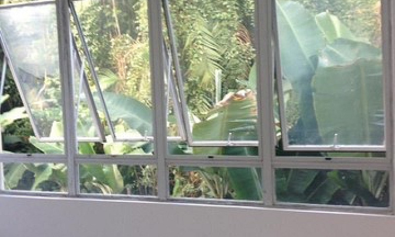 Casa Térrea Com 80M2...