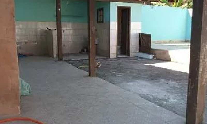 Casa Com 3 Dormitóri...