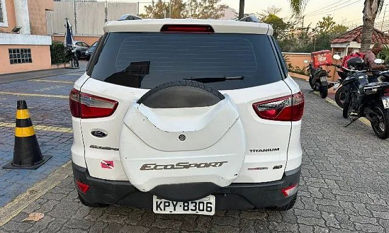 Ford Ecosport Titani...