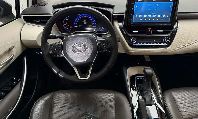Toyota Corolla Altis...