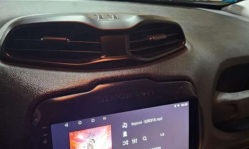Renegade 1.8 Sport A...