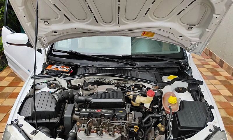 Chevrolet Corsa Hatc...