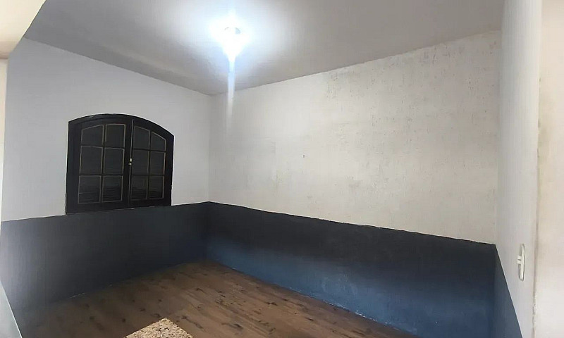 Alugo Casa Térrea Em...