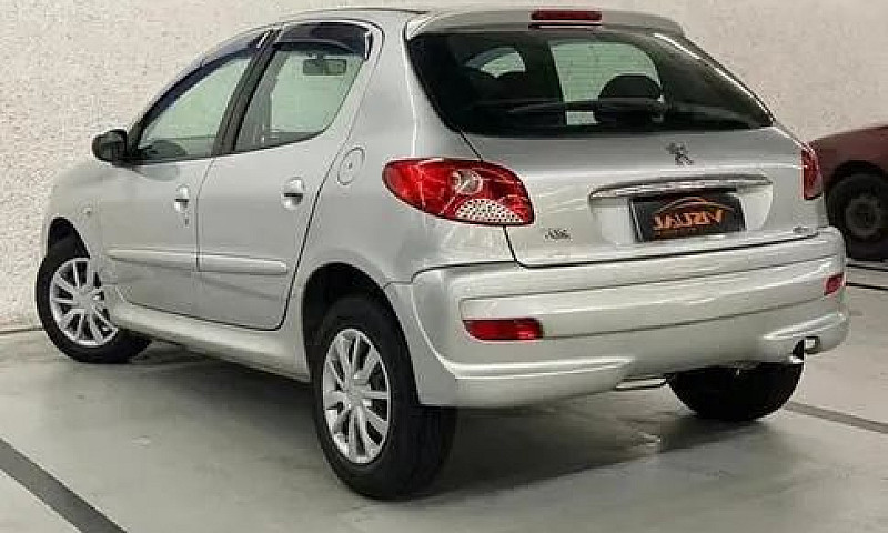 Peugeot 207 Xr 1.4 F...