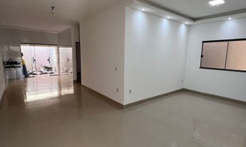 Casa Com 3 Dormitóri...