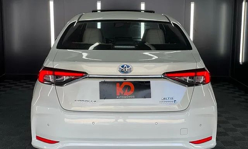 Toyota Corolla Altis...