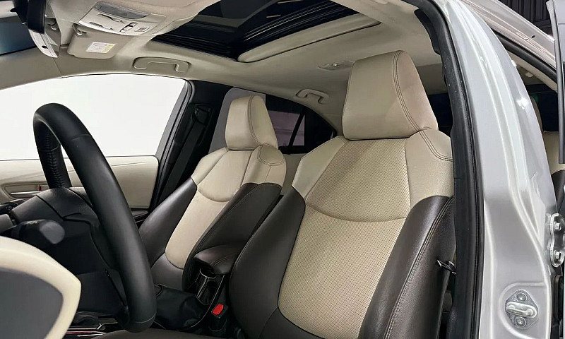 Toyota Corolla Altis...