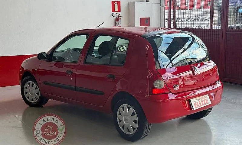 Renault Clio Cam1016...