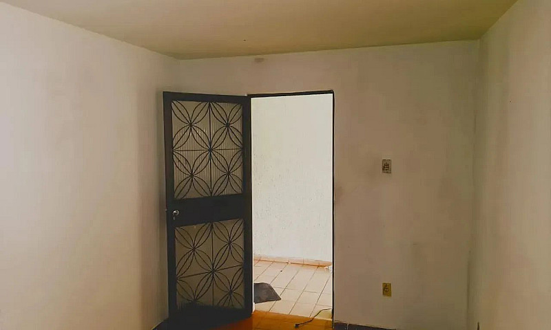 Casa Com 3 Quartos S...