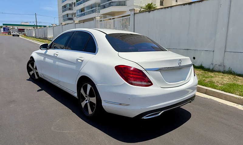 Mercedes-Benz C-200 ...