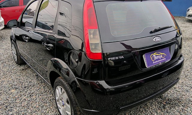 Ford Fiesta 1.6 2013...