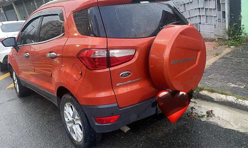 Ford Ecosport Titani...